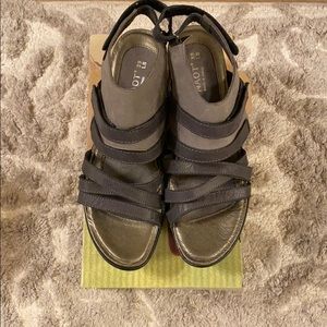 Naot brushed black slate EXTRA DISCOUNT